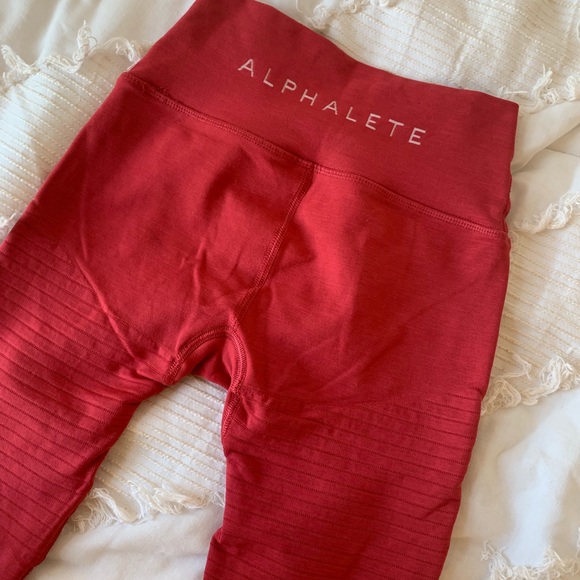 Alphalete og R6 leggings - Picture 3 of 5